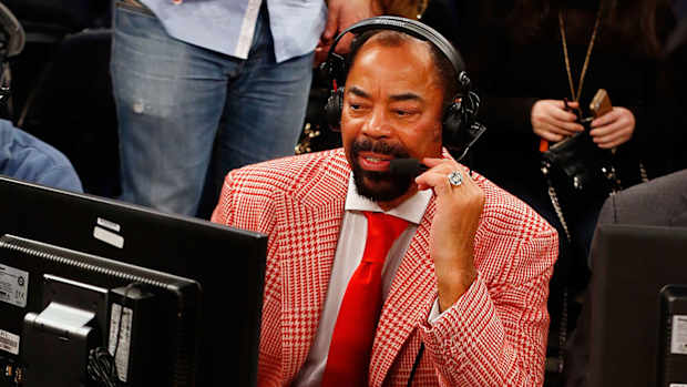 walt_frazier_makes_a_sandwich.jpg